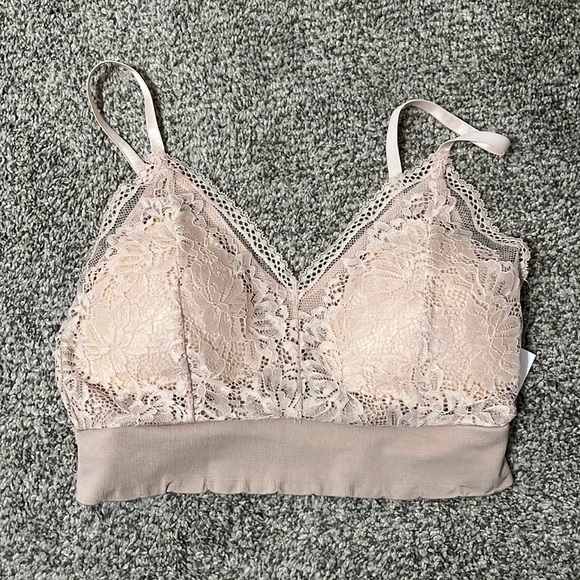 Rose Lace Bralette - Picture 1 of 2